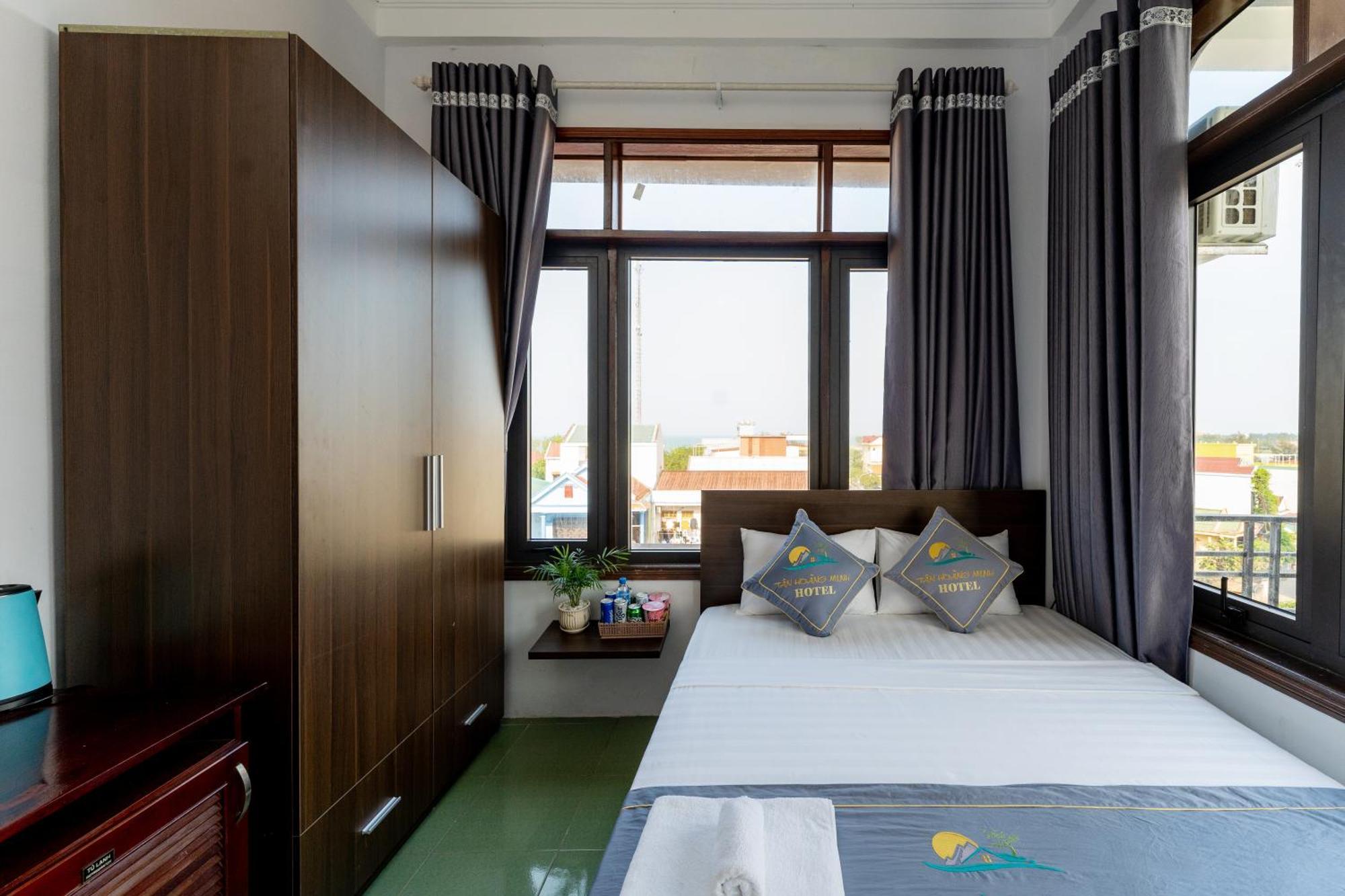 Tan Hoang Minh Hotel Ðồng Hới Buitenkant foto